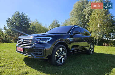 Внедорожник / Кроссовер Volkswagen Touareg 2018 в Хмельницком