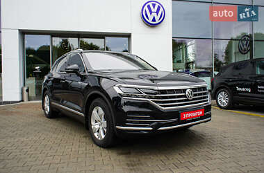 Внедорожник / Кроссовер Volkswagen Touareg 2018 в Житомире