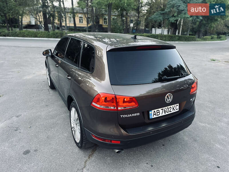 Позашляховик / Кросовер Volkswagen Touareg 2010 в Вінниці