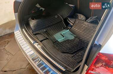 Внедорожник / Кроссовер Volkswagen Touareg 2012 в 