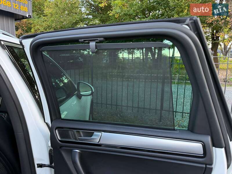 Внедорожник / Кроссовер Volkswagen Touareg 2015 в Хмельницком фото 33 Внедорожник / Кроссовер Volkswagen Touareg 2015 в Хмельницком