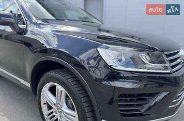 Позашляховик / Кросовер Volkswagen Touareg 2014 в  фото 25 Позашляховик / Кросовер Volkswagen Touareg 2014 в