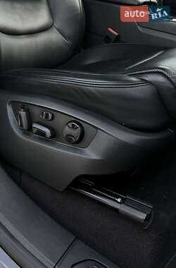 Позашляховик / Кросовер Volkswagen Touareg 2014 в  фото 38 Позашляховик / Кросовер Volkswagen Touareg 2014 в