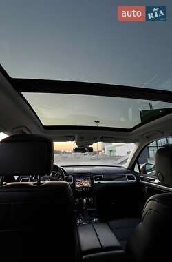 Позашляховик / Кросовер Volkswagen Touareg 2014 в  фото 61 Позашляховик / Кросовер Volkswagen Touareg 2014 в