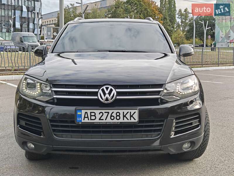 Внедорожник / Кроссовер Volkswagen Touareg 2010 в Харькове