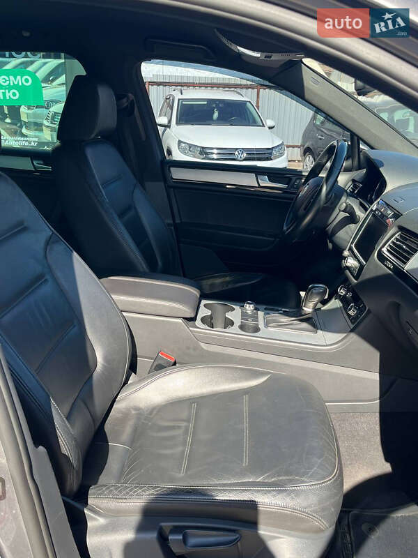 Внедорожник / Кроссовер Volkswagen Touareg 2010 в Кривом Роге фото 13 Внедорожник / Кроссовер Volkswagen Touareg 2010 в Кривом Роге