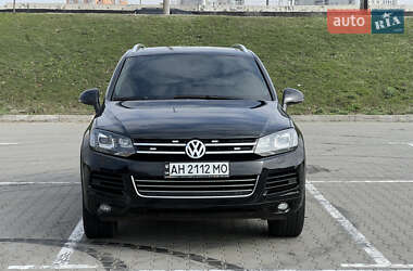 Внедорожник / Кроссовер Volkswagen Touareg 2011 в Киеве