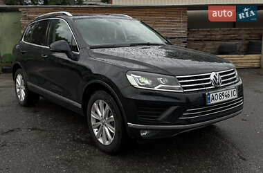 Внедорожник / Кроссовер Volkswagen Touareg 2015 в Хмельницком