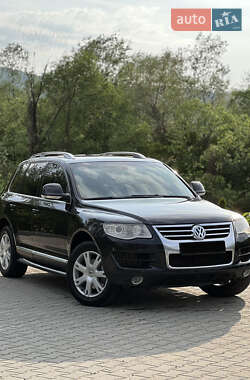 Внедорожник / Кроссовер Volkswagen Touareg 2008 в Тячеве