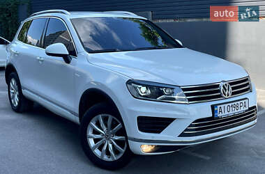 Внедорожник / Кроссовер Volkswagen Touareg 2017 в Костополе