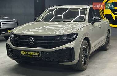 Позашляховик / Кросовер Volkswagen Touareg 2024 в  фото 3 Позашляховик / Кросовер Volkswagen Touareg 2024 в