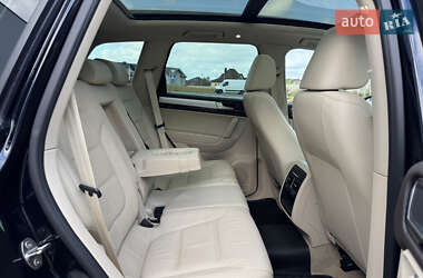 Внедорожник / Кроссовер Volkswagen Touareg 2016 в 