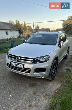 Позашляховик / Кросовер Volkswagen Touareg 2012 в Хотині