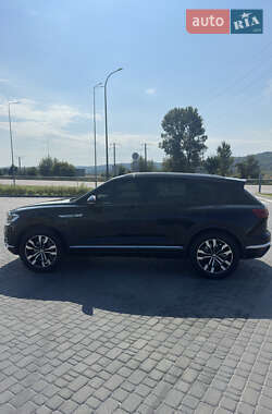 Позашляховик / Кросовер Volkswagen Touareg 2018 в 