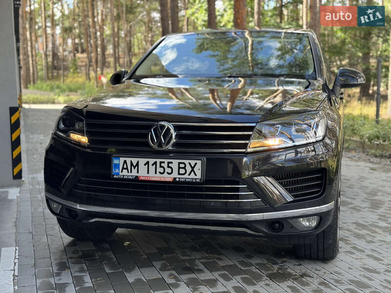 Внедорожник / Кроссовер Volkswagen Touareg 2015 в Киеве фото 4 Внедорожник / Кроссовер Volkswagen Touareg 2015 в Киеве