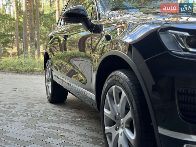 Внедорожник / Кроссовер Volkswagen Touareg 2015 в Киеве фото 8 Внедорожник / Кроссовер Volkswagen Touareg 2015 в Киеве