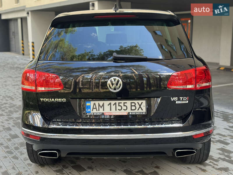 Внедорожник / Кроссовер Volkswagen Touareg 2015 в Киеве фото 12 Внедорожник / Кроссовер Volkswagen Touareg 2015 в Киеве
