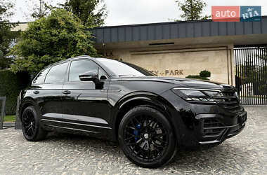 Внедорожник / Кроссовер Volkswagen Touareg 2022 в 