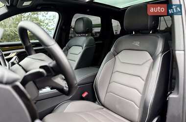 Внедорожник / Кроссовер Volkswagen Touareg 2022 в 