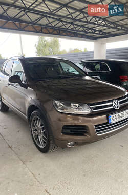 Внедорожник / Кроссовер Volkswagen Touareg 2012 в 