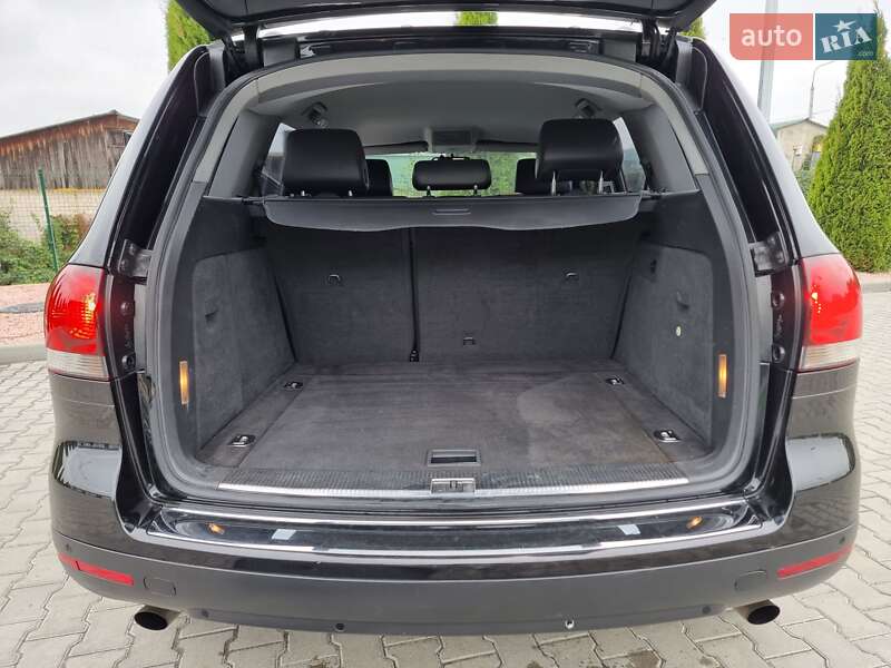 Внедорожник / Кроссовер Volkswagen Touareg 2009 в Виннице