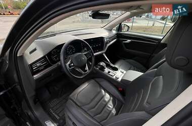 Позашляховик / Кросовер Volkswagen Touareg 2020 в Миколаєві