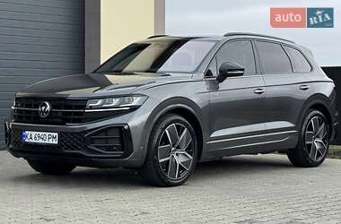 Позашляховик / Кросовер Volkswagen Touareg 2023 в  фото 22 Позашляховик / Кросовер Volkswagen Touareg 2023 в