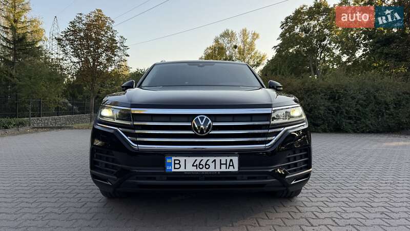 Позашляховик / Кросовер Volkswagen Touareg 2021 в Миргороді
