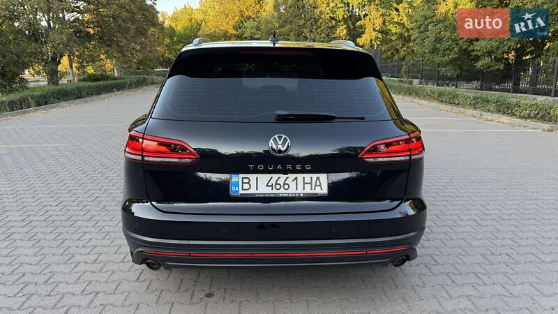 Позашляховик / Кросовер Volkswagen Touareg 2021 в Миргороді
