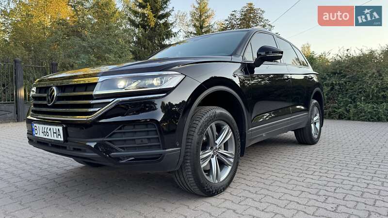 Позашляховик / Кросовер Volkswagen Touareg 2021 в Миргороді