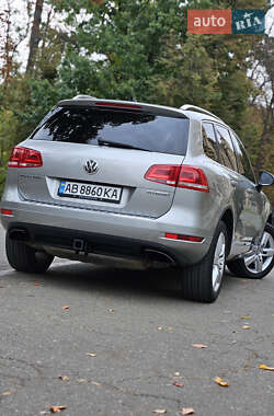 Внедорожник / Кроссовер Volkswagen Touareg 2013 в 