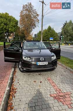 Позашляховик / Кросовер Volkswagen Touareg 2014 в Вінниці