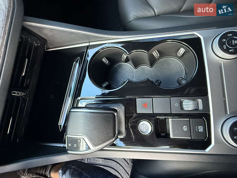 Позашляховик / Кросовер Volkswagen Touareg 2018 в Миколаєві фото 28 Позашляховик / Кросовер Volkswagen Touareg 2018 в Миколаєві