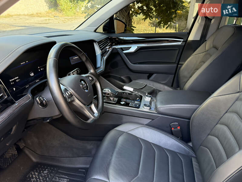 Позашляховик / Кросовер Volkswagen Touareg 2018 в Миколаєві фото 46 Позашляховик / Кросовер Volkswagen Touareg 2018 в Миколаєві