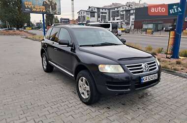 Внедорожник / Кроссовер Volkswagen Touareg 2004 в Киеве