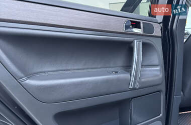 Внедорожник / Кроссовер Volkswagen Touareg 2006 в 