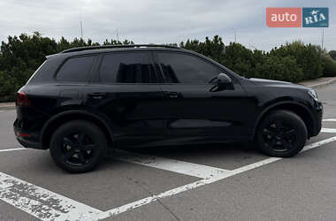 Позашляховик / Кросовер Volkswagen Touareg 2012 в  фото 4 Позашляховик / Кросовер Volkswagen Touareg 2012 в