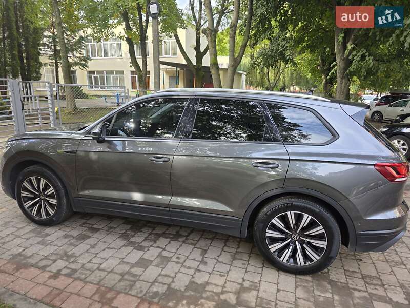 Внедорожник / Кроссовер Volkswagen Touareg 2021 в Львове фото 9 Внедорожник / Кроссовер Volkswagen Touareg 2021 в Львове