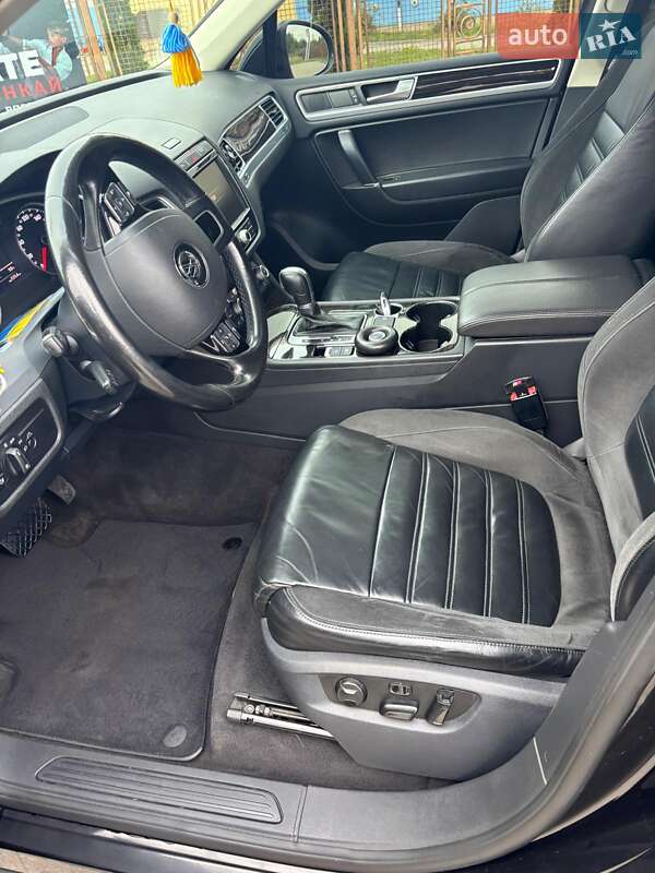 Внедорожник / Кроссовер Volkswagen Touareg 2014 в Львове фото 5 Внедорожник / Кроссовер Volkswagen Touareg 2014 в Львове
