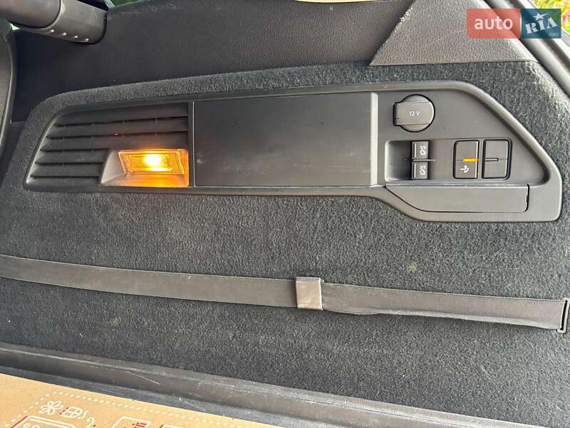 Внедорожник / Кроссовер Volkswagen Touareg 2014 в Львове фото 37 Внедорожник / Кроссовер Volkswagen Touareg 2014 в Львове