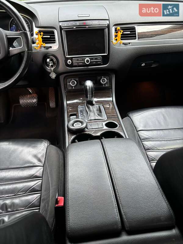 Внедорожник / Кроссовер Volkswagen Touareg 2014 в Львове фото 45 Внедорожник / Кроссовер Volkswagen Touareg 2014 в Львове