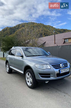 Внедорожник / Кроссовер Volkswagen Touareg 2007 в Тячеве