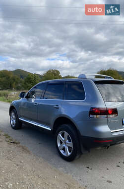 Внедорожник / Кроссовер Volkswagen Touareg 2007 в 