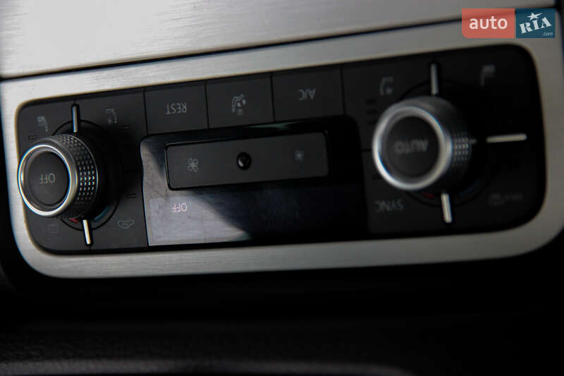 Внедорожник / Кроссовер Volkswagen Touareg 2016 в Одессе фото 31 Внедорожник / Кроссовер Volkswagen Touareg 2016 в Одессе