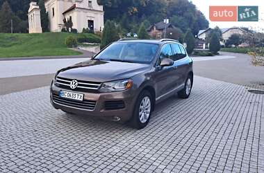 Позашляховик / Кросовер Volkswagen Touareg 2011 в Львові