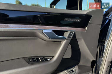 Внедорожник / Кроссовер Volkswagen Touareg 2021 в 