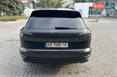 Внедорожник / Кроссовер Volkswagen Touareg 2019 в 