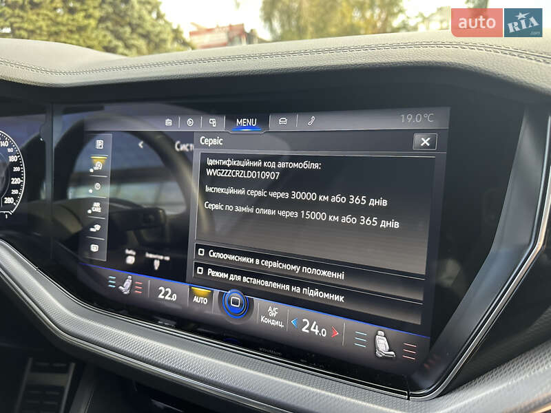 Позашляховик / Кросовер Volkswagen Touareg 2019 в Дніпрі