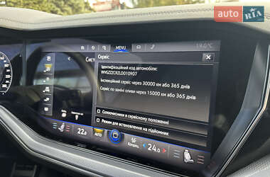 Внедорожник / Кроссовер Volkswagen Touareg 2019 в 