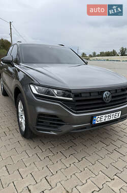 Внедорожник / Кроссовер Volkswagen Touareg 2018 в Черновцах